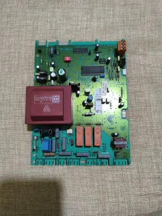 Placa Electrónica Saunier Duval Isomax F28 E2