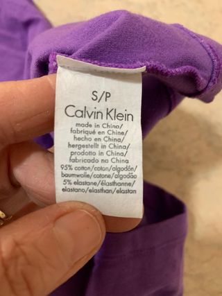 Maglia vintage viola con scollo a V Calvin Klein
