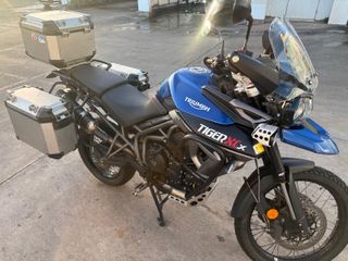 Triumph Tiger 800 XCx Azul