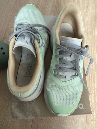 Zapatillas On Running Cloudpulse Verde Lima