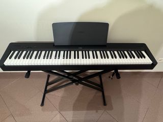 Piano Digital Yamaha P-145 Negro