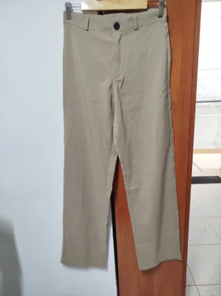 Conjunto chaleco y pantalón beige Talla S