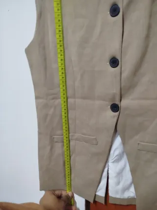 Conjunto chaleco y pantalón beige Talla S