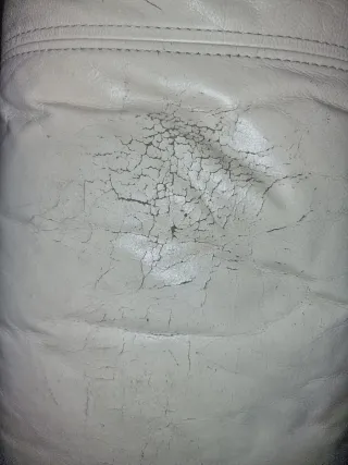 Sofá de 2 plazas en piel beige