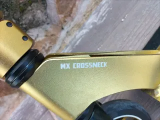 Patinete acrobático Micro MX Crossneck