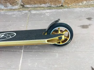 Patinete acrobático Micro MX Crossneck