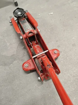 Carro Hidráulico Rojo