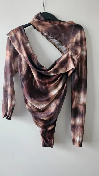 Body SHEIN BAE marrón degradado, cuello asimetrico