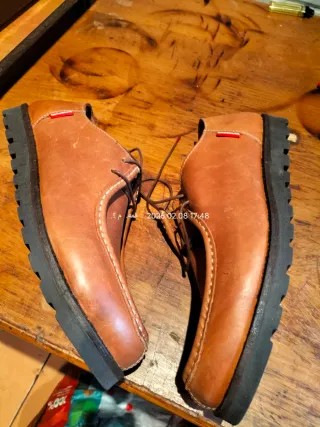 Zapatos de hombre de cuero marrón