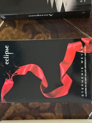 Crepúsculo (Saga Crepúsculo 1) (Spanish Edition)