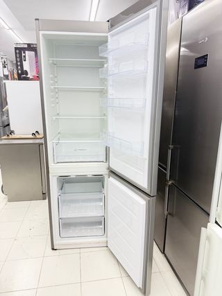 Nevera Indesit Combi