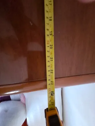 Mesitas de noche antiguas de madera. 25 cada una