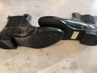 Botas de agua Tommy Hilfiger negras y grises