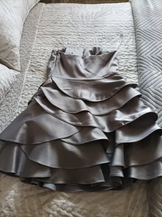 Vestido de fiesta negro y gris