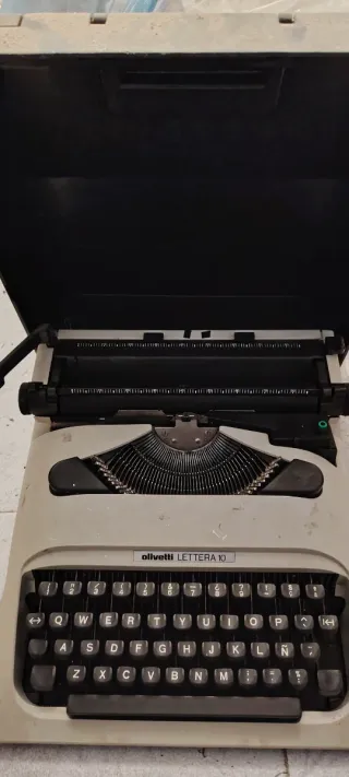 Olivetti Lettera 10 Máquina de Escribir Antigua