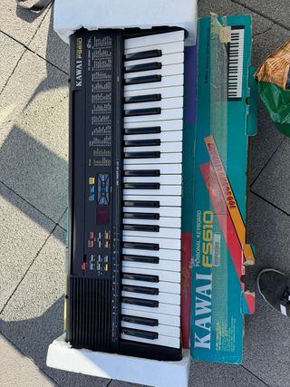 Teclado musical Kawai FS610 Personal Keyboard