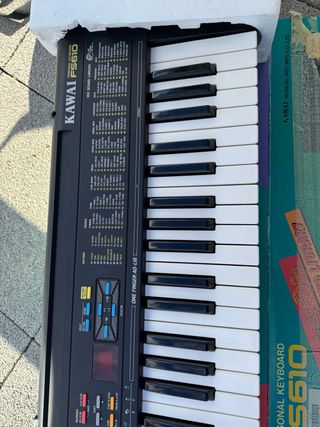 Teclado musical Kawai FS610 Personal Keyboard