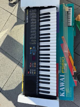 Teclado musical Kawai FS610 Personal Keyboard