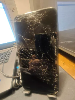 iPhone 11 64GB per pezzi di ricambio