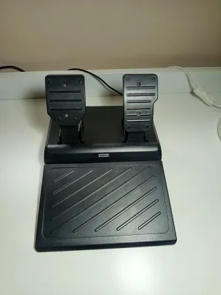 Volante PS4/PS5/PC con Pedales HORI