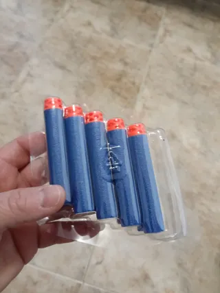 Pistolas Nerf con 10 dardos de espuma