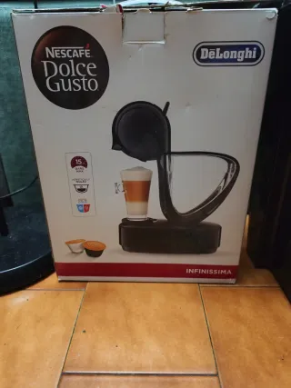 Cafetera Dolce Gusto DeLonghi