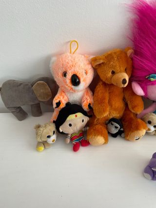 Lote de peluches variados