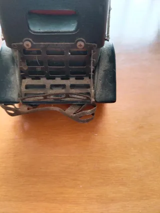 Coche antiguo radio AM