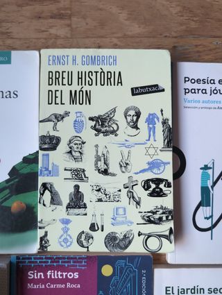 Libros ESO en catalan y castellano.  5 euros cada