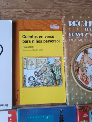 Libros ESO en catalan y castellano.  5 euros cada