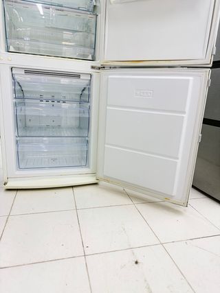 Nevera Electrolux Combi Blanca