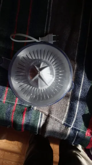 Exprimidor eléctrico