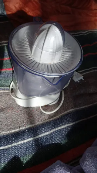 Exprimidor eléctrico