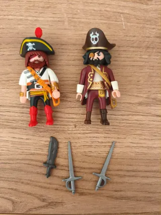 Playmobil Piratas con Espadas