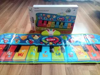 Piano de suelo musical infantil
