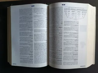 Diccionario ilustrado de la lengua española sec...