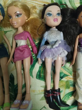 Lote de 9 muñecas Bratz