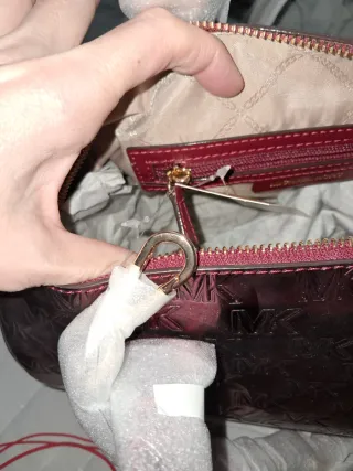 Bolso Michael Kors Charol Rojo/Morado