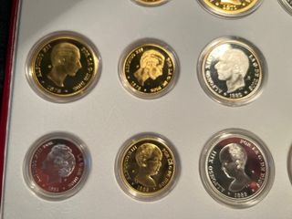 Colección de monedas de plata y oro