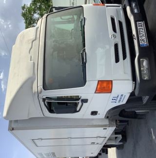 Piloto sin referencia nissan atleon nissan 2035506