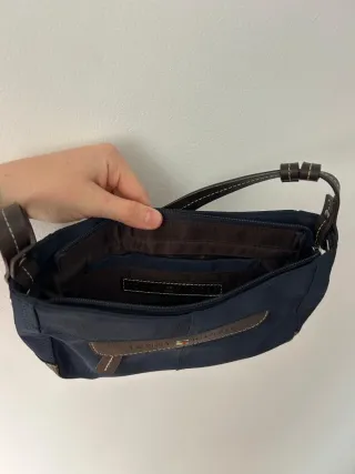 Bolso Tommy Hilfiger azul y marrón