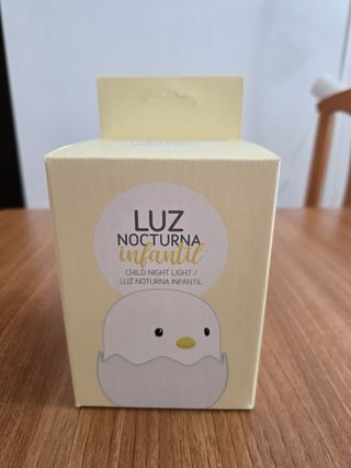Luz nocturna infantil, pollito de goma