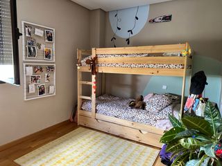 Alfombra IKEA amarilla 133x160