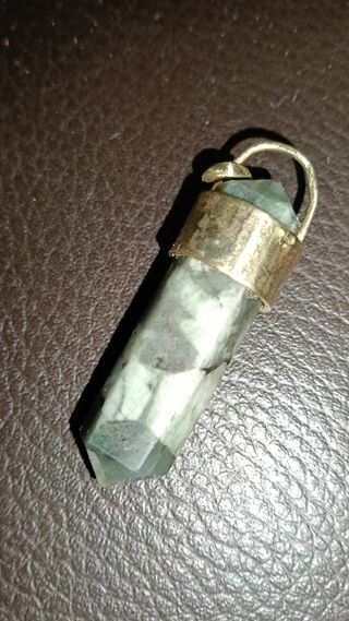 Pingente Labradorite em Bolsa Couro