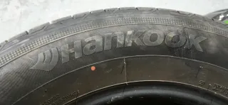 Neumáticos de coche 100 euros los 2 neumáticos 235