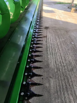 Corte John Deere 625R