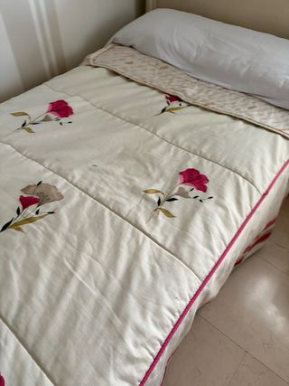 Edredón floral 105 cm