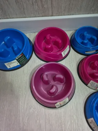 Comedero antiestrés para perros