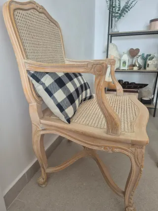 4 Sillas madera y ratán con cojines 85 €/Unidad