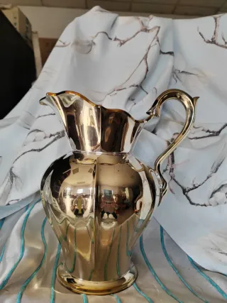 Jarra de alpaca antigua